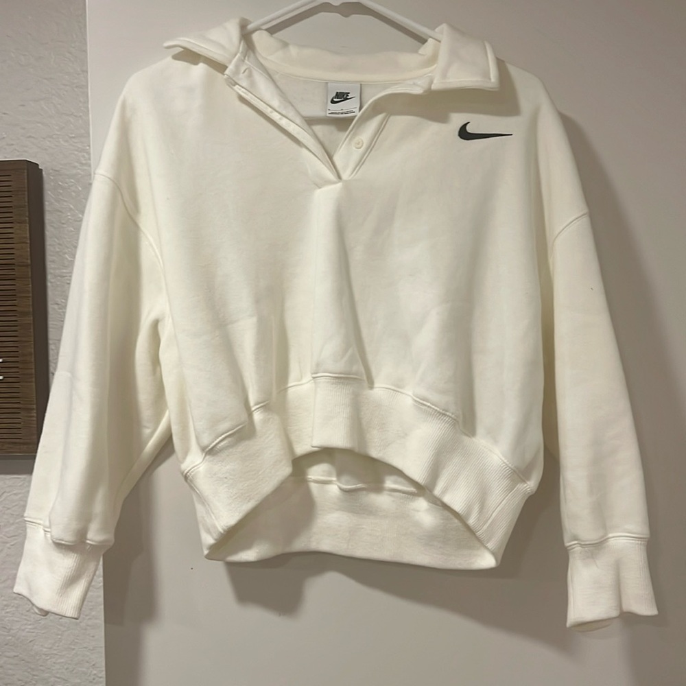 Nike cropped tennis sweater